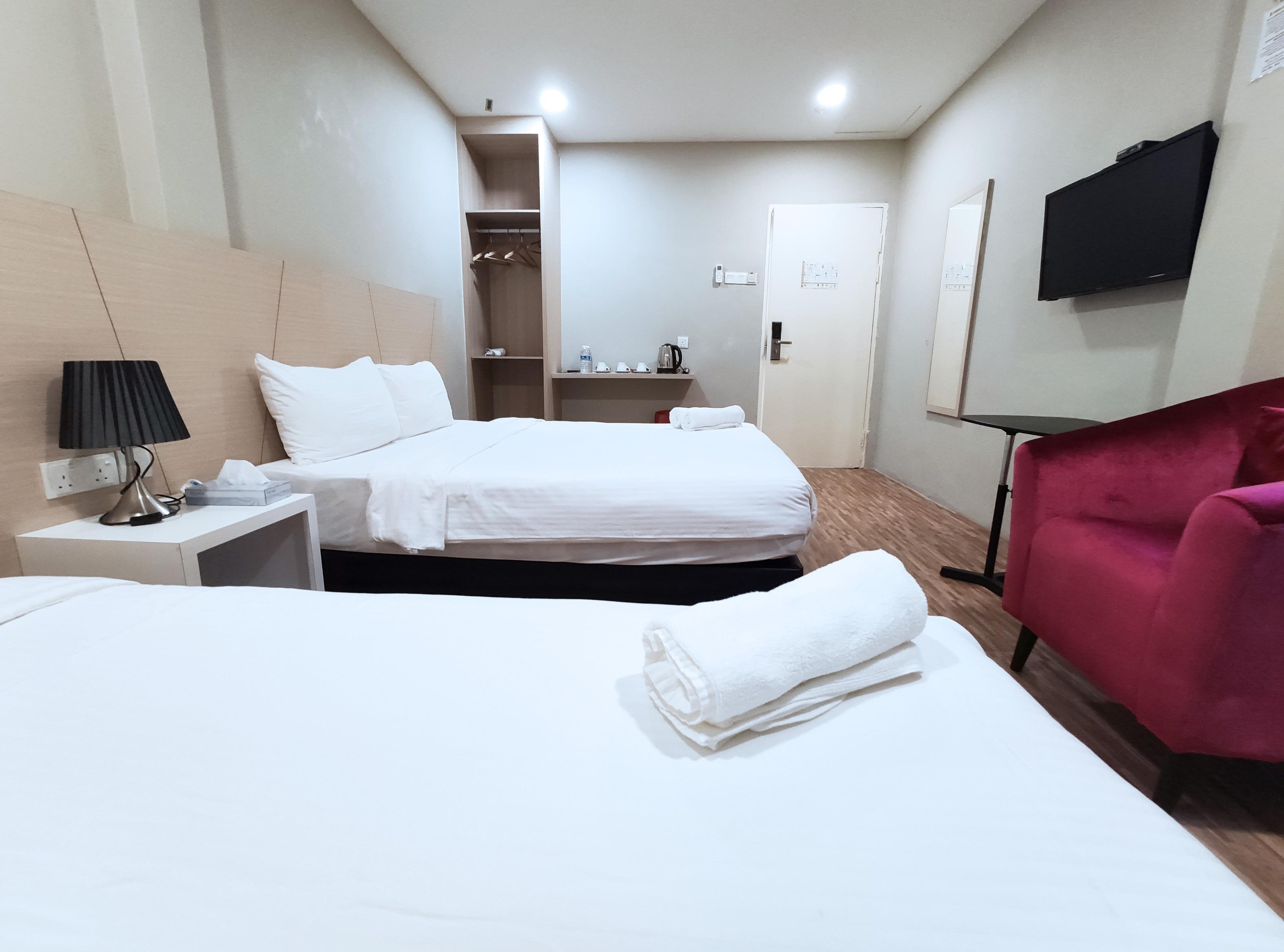 Princess Hotel Pontian Понтиан-Кечил Экстерьер фото