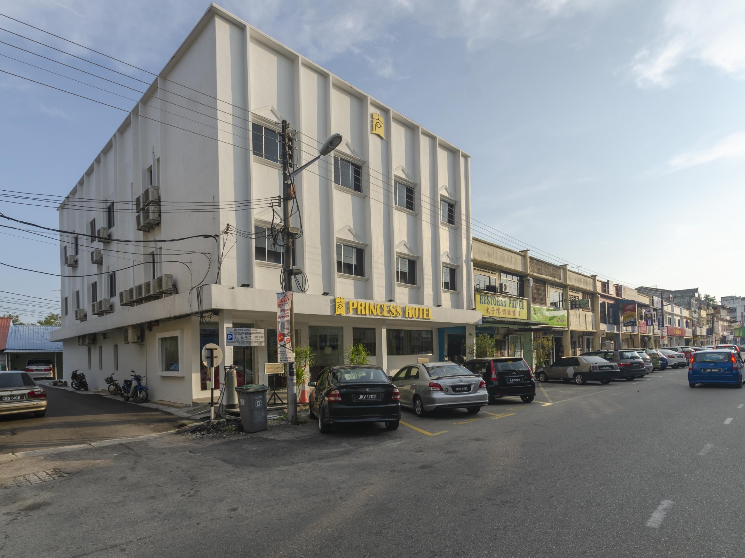 Princess Hotel Pontian Понтиан-Кечил Экстерьер фото
