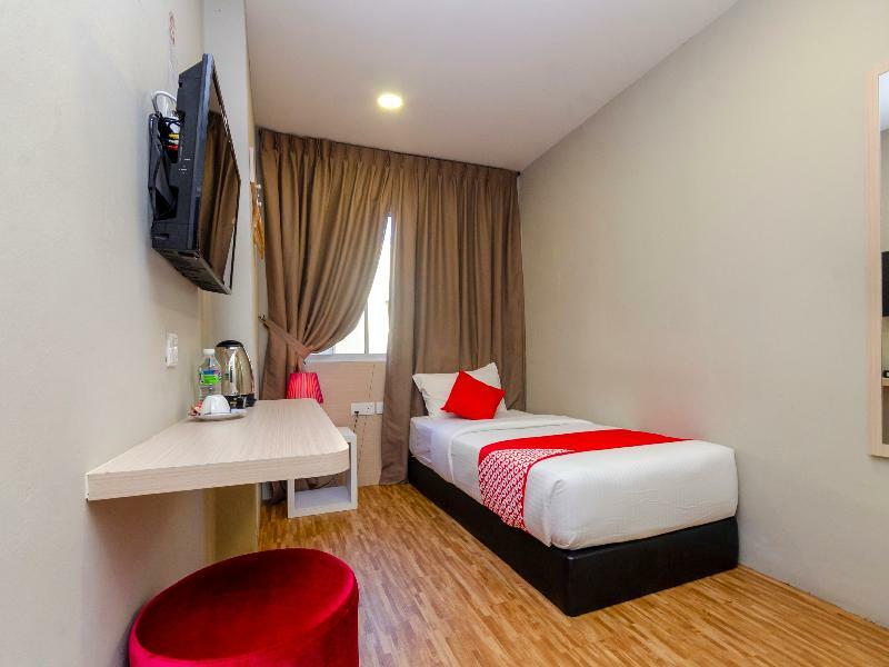 Princess Hotel Pontian Понтиан-Кечил Экстерьер фото